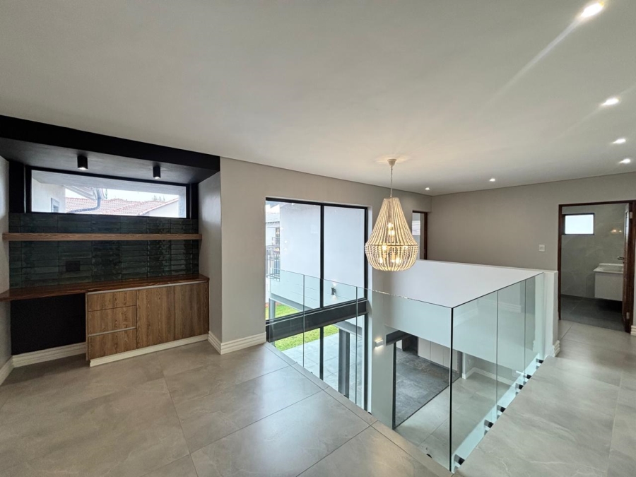 4 Bedroom Property for Sale in Grimbeeck Park North West